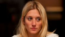 WSOP 2012 - Day 2a: Staszko out, chipleaderkou šarmantná Gaelle Baumann