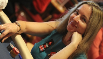 Twittroviny špeciál: Vicky Coren vynechá WSOP 2014! Prečo Vicky už Vegas neláka?