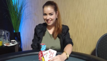 Bounty Girls €2,222 GTD v rukách slečny