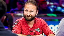 WSOP 2015 Main Event: Negreanu bustol Hellmutha počas Day 4