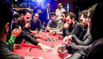 WSOPE 2015 - Day 4: Kevin MacPhee masívnym chipleaderom