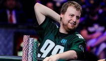 WSOP 2015 Main Event: McKeehenova spanilá jazda pokračuje