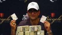 Esfandiari s prvým prsteňom z WSOPC, ElkY vyhral turnaj v hre HeartStone