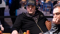 WSOP 2021: Hellmuth už na treťom final table; chipleaduje $10,000 Seven Card Stud Championship!