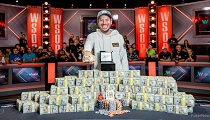 Daniel Weinman šampiónom rekordného WSOP 2023 Main Eventu za $12,100,000!